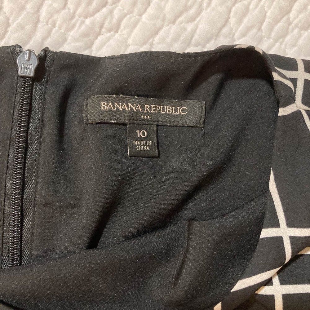 Banana Republic Midi Shift Dress | Size 10 | Workplace | Holiday | Casual Event - Picture 7 of 11